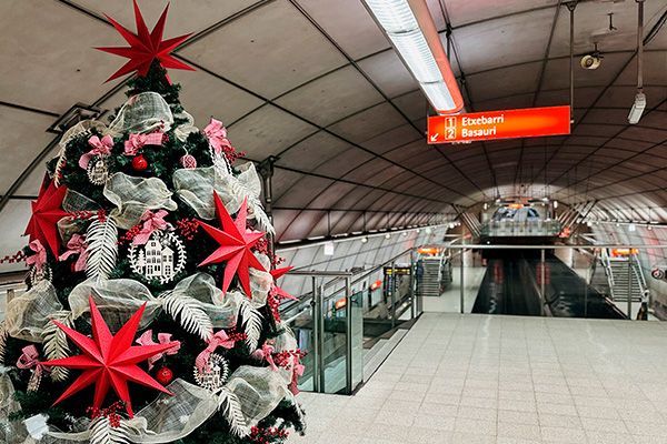  This Christmas, go sightseeing by metro!