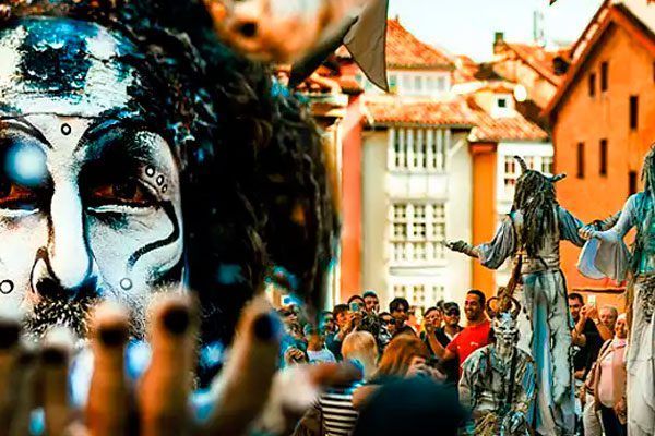  Mercado Medieval de Vitoria-Gasteiz: historia y magia para un plan familiar diferente