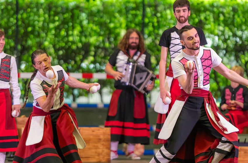  Iurreta saca el teatro a la calle con la decimonovena edición de Kalez Kale
