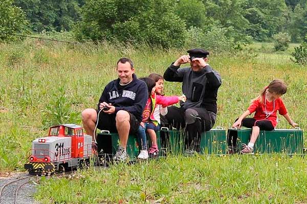  Súbete al Tren-Txiki de Iraeta: una actividad familiar para disfrutar al aire libre