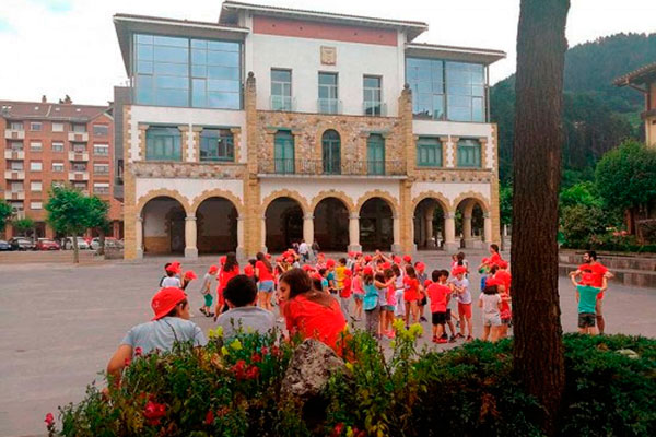  Colonias de verano en euskera en Arrigorriaga para txikis de 6 a 11 años: talleres, salidas y diversión en julio