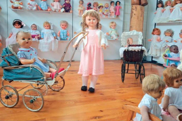  Más de 1.600 muñecas del mundo en una exposición única en Euskadi