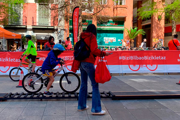 Domingos de la bicicleta Basurto Bilbao