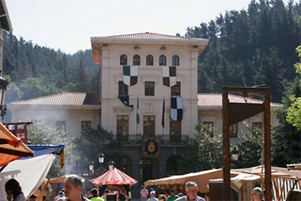  Ugao-Miraballes retrocede en el tiempo para celebrar su 650 aniversario con una gran Feria Medieval